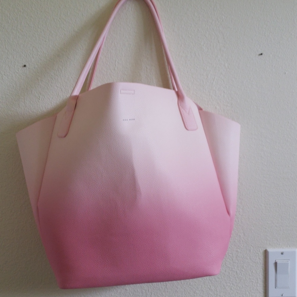 New boutique pink ombre bag